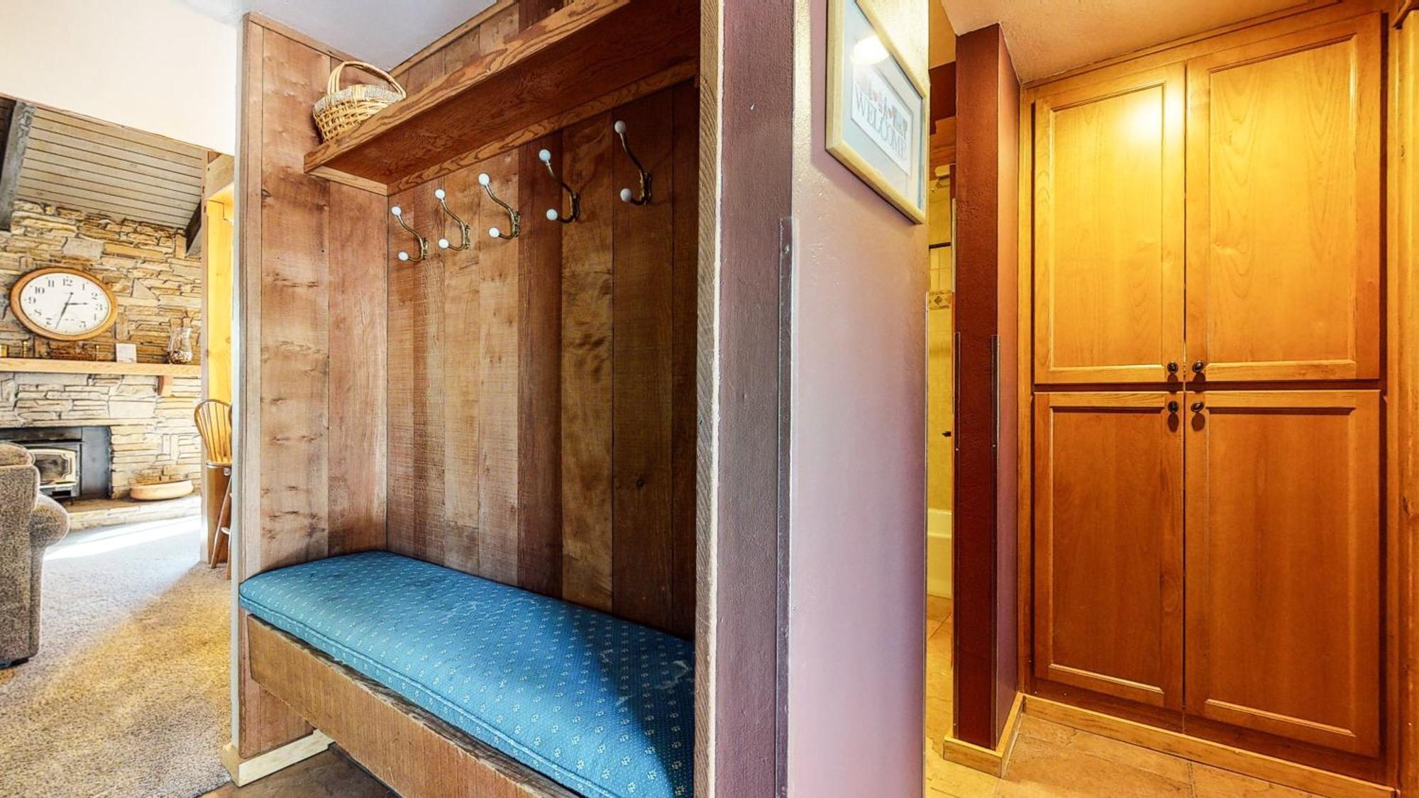 Discover 4 * Mammoth Lakes
